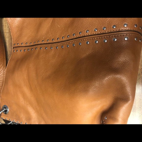 Michael Kors leather hobo bag with silver chain and leather strap. - Picture 2 of 10